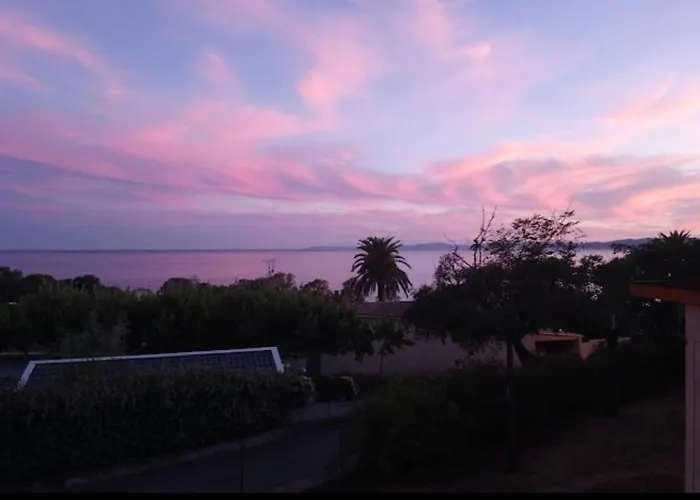 Sweet Campsite Saint-Raphael (Var)